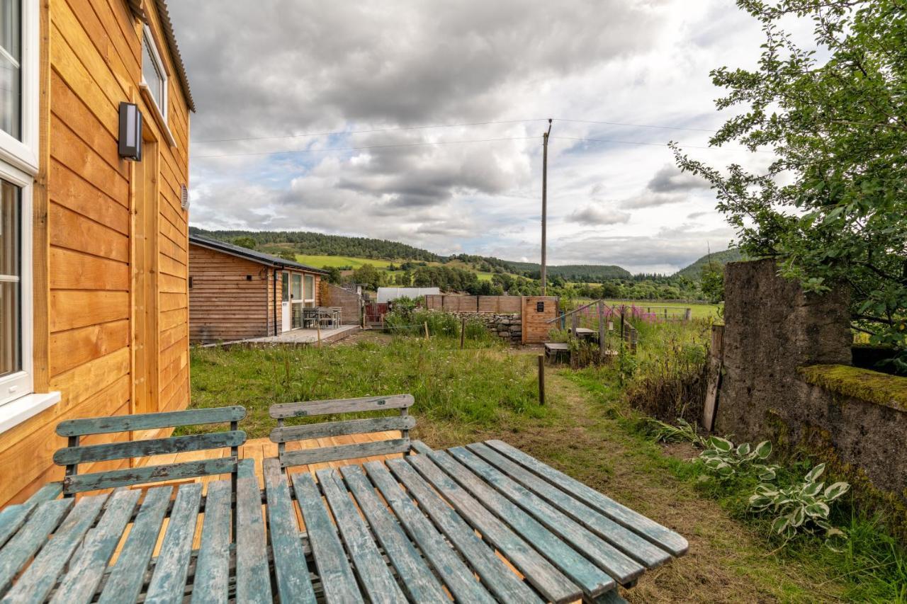 Enchanting Tiny House With Wood Burner And Hot Tub In Cairngorms Ballater Kültér fotó