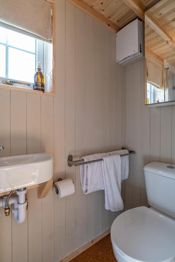 Enchanting Tiny House With Wood Burner And Hot Tub In Cairngorms Ballater Kültér fotó