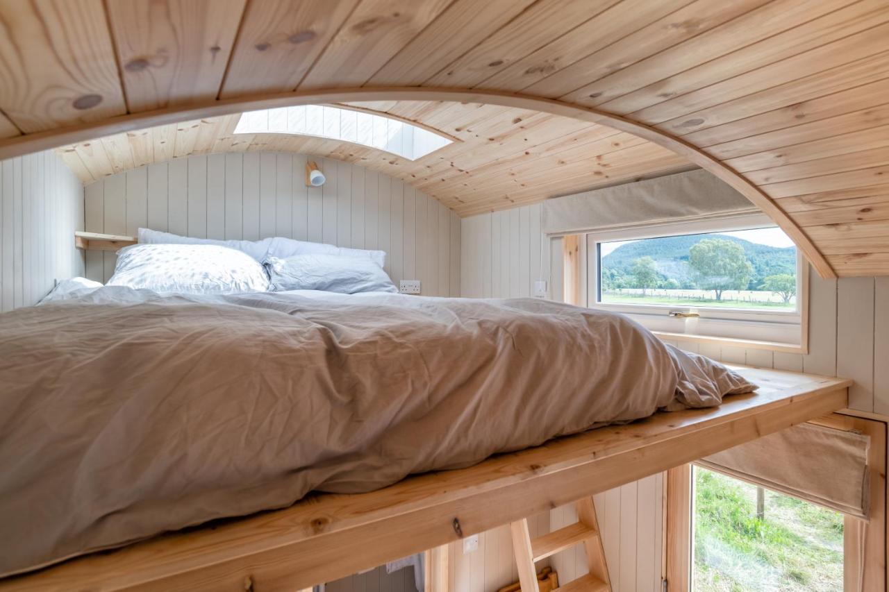 Enchanting Tiny House With Wood Burner And Hot Tub In Cairngorms Ballater Kültér fotó